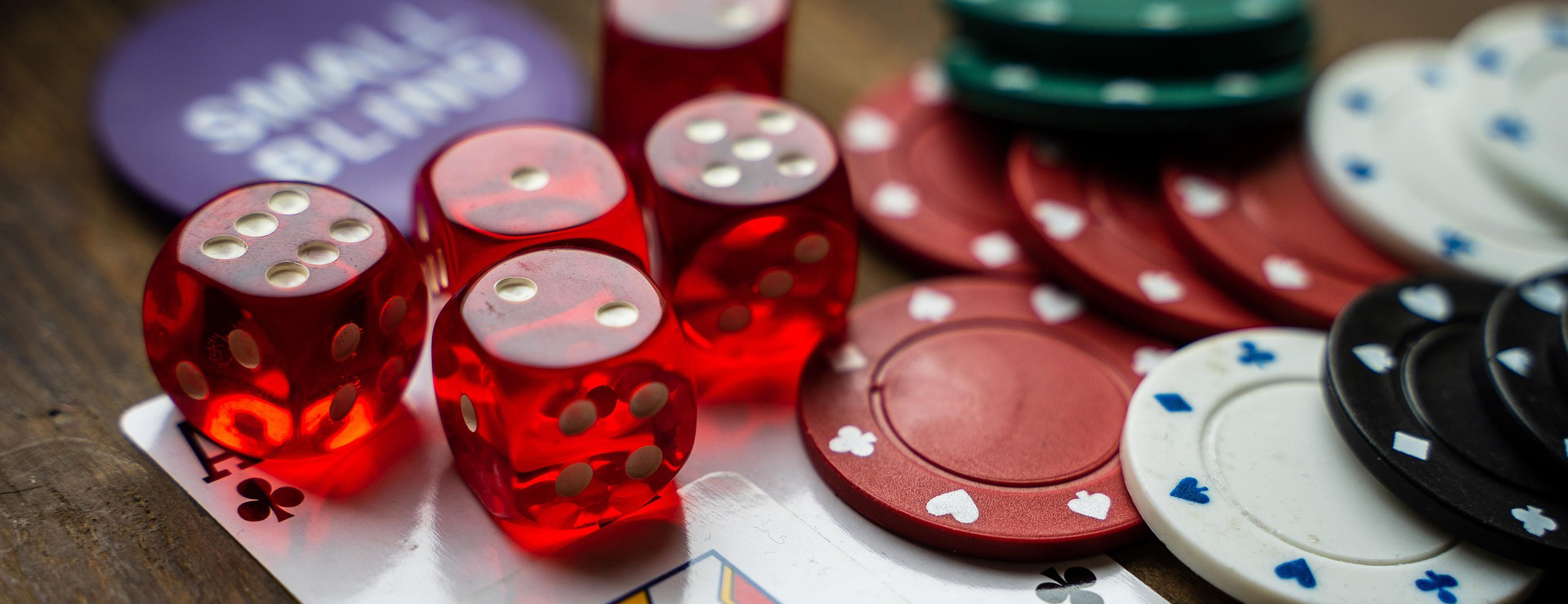 Front Page -Ultra Pro gambling 4178462 1920